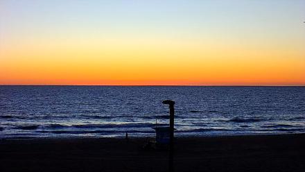 El Porto - Manhattan Beach Live Surf Webcam - Oct 15, 2025, 6:24pm PDT