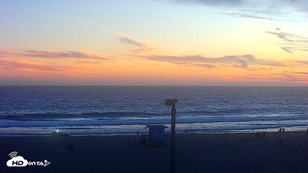 El Porto - Manhattan Beach Live Surf Webcam - Aug 16, 2026, 7:46pm PDT