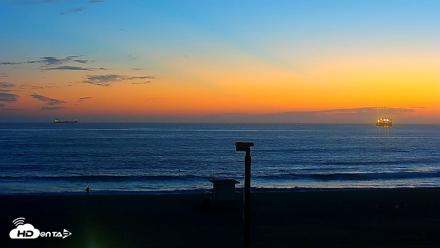 El Porto - Manhattan Beach Live Surf Webcam - Aug 26, 2026, 7:56pm PDT