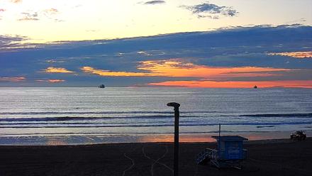 El Porto - Manhattan Beach Live Surf Webcam - Jan 6, 2026, 5:00pm PST