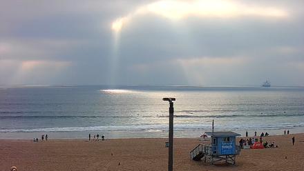 El Porto - Manhattan Beach Live Surf Webcam - Mar 22, 2026, 5:47pm PDT