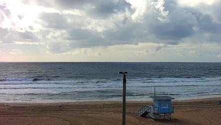 El Porto - Manhattan Beach Live Surf Webcam - Feb 17, 2026, 3:14pm PST