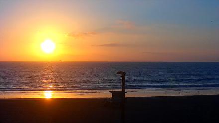El Porto - Manhattan Beach Live Surf Webcam - Oct 24, 2025, 5:55pm PDT