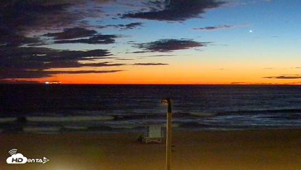 El Porto - Manhattan Beach Live Surf Webcam - Sep 7, 2026, 7:58pm PDT