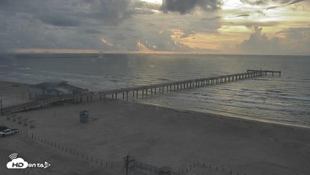 The Dunes - Port Aransas Live Beach Cam - Sep 17, 2026, 7:47am CDT