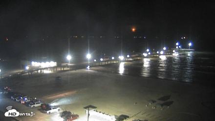 The Dunes - Port Aransas Live Beach Cam - Jul 31, 2026, 9:54pm CDT