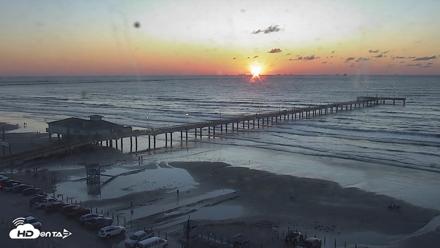 The Dunes - Port Aransas Live Beach Cam - Oct 10, 2026, 7:27am CDT