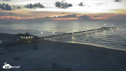 The Dunes - Port Aransas Live Beach Cam - Sep 27, 2026, 7:04am CDT
