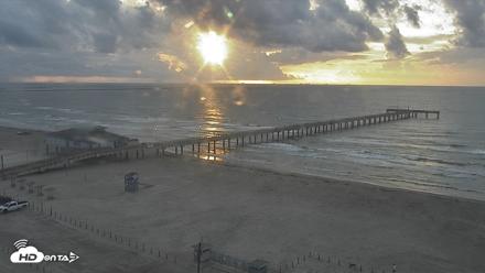 The Dunes - Port Aransas Live Beach Cam - Sep 17, 2026, 7:36am CDT