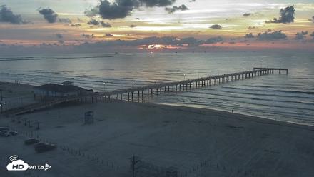 The Dunes - Port Aransas Live Beach Cam - Sep 27, 2026, 7:20am CDT