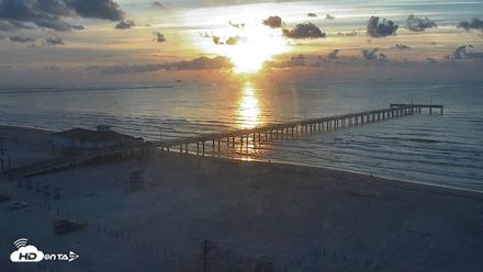 The Dunes - Port Aransas Live Beach Cam - Sep 27, 2026, 7:36am CDT