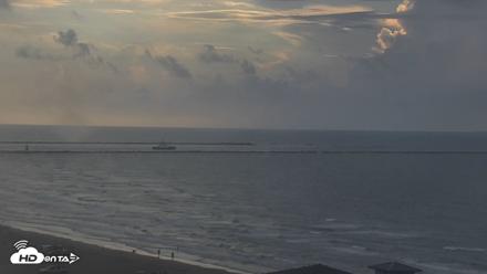 The Dunes - Port Aransas Live Beach Cam - Sep 5, 2026, 8:05am CDT