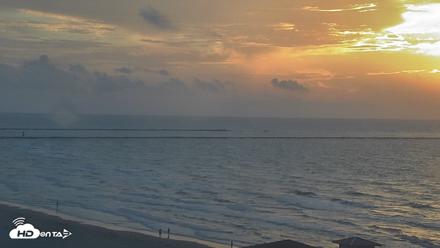 The Dunes - Port Aransas Live Beach Cam - Sep 4, 2026, 7:15am CDT