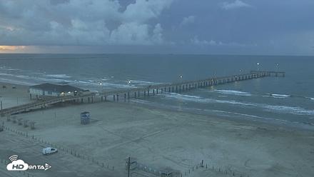 The Dunes - Port Aransas Live Beach Cam - Sep 10, 2026, 7:21am CDT