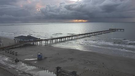 The Dunes - Port Aransas Live Beach Cam - Oct 6, 2025, 7:22am CDT
