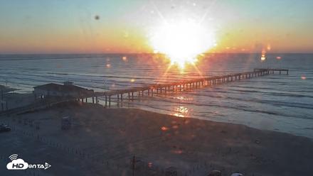 The Dunes - Port Aransas Live Beach Cam - Oct 9, 2026, 7:32am CDT