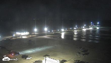 The Dunes - Port Aransas Live Beach Cam - Jul 29, 2026, 11:47pm CDT