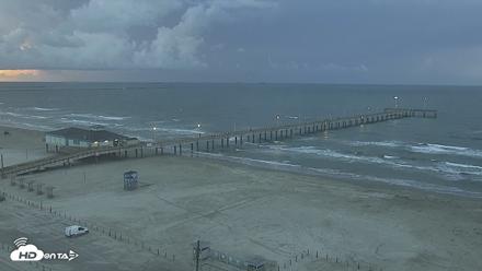 The Dunes - Port Aransas Live Beach Cam - Sep 10, 2026, 7:25am CDT