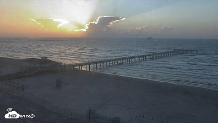 The Dunes - Port Aransas Live Beach Cam - Sep 14, 2026, 7:28am CDT