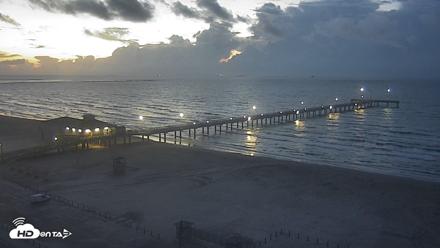 The Dunes - Port Aransas Live Beach Cam - Sep 9, 2026, 6:53am CDT