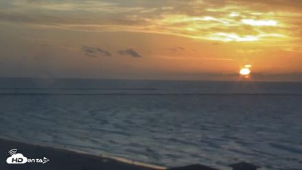 The Dunes - Port Aransas Live Beach Cam - Aug 19, 2026, 7:04am CDT