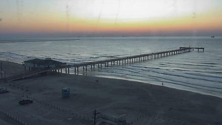 The Dunes - Port Aransas Live Beach Cam - Oct 15, 2025, 7:25am CDT