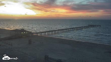 The Dunes - Port Aransas Live Beach Cam - Aug 19, 2026, 6:49am CDT