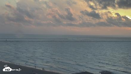 The Dunes - Port Aransas Live Beach Cam - Sep 7, 2026, 7:18am CDT