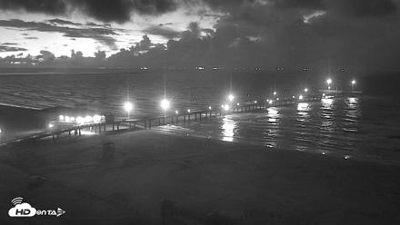 The Dunes - Port Aransas Live Beach Cam - Sep 9, 2026, 6:39am CDT