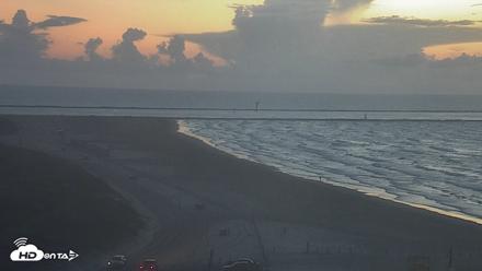 The Dunes - Port Aransas Live Beach Cam - Sep 9, 2026, 6:52am CDT
