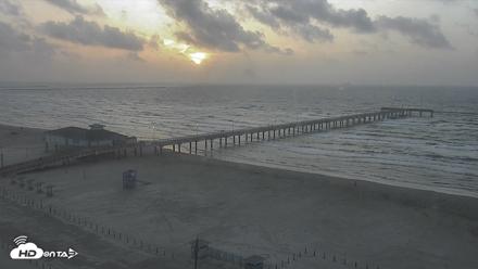 The Dunes - Port Aransas Live Beach Cam - Sep 15, 2026, 7:28am CDT