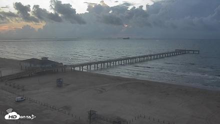 The Dunes - Port Aransas Live Beach Cam - Sep 9, 2026, 7:12am CDT