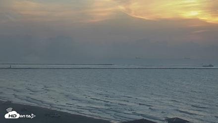 The Dunes - Port Aransas Live Beach Cam - Aug 24, 2026, 7:04am CDT