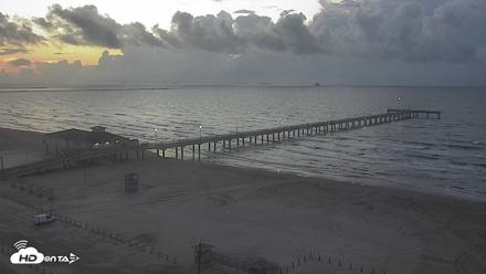 The Dunes - Port Aransas Live Beach Cam - Sep 9, 2026, 7:08am CDT