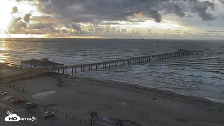 The Dunes - Port Aransas Live Beach Cam - Jun 5, 2026, 6:50am CDT