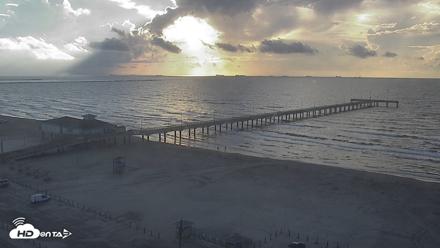 The Dunes - Port Aransas Live Beach Cam - Sep 9, 2026, 8:00am CDT