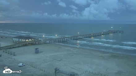 The Dunes - Port Aransas Live Beach Cam - Sep 10, 2026, 7:09am CDT