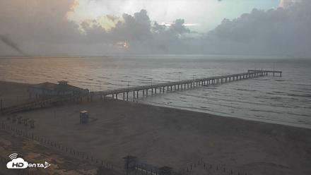 The Dunes - Port Aransas Live Beach Cam - Sep 16, 2026, 7:20am CDT