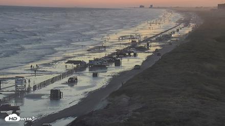 The Dunes - Port Aransas Live Beach Cam - Oct 9, 2026, 6:59pm CDT