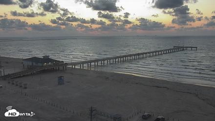 The Dunes - Port Aransas Live Beach Cam - Sep 23, 2026, 7:14am CDT