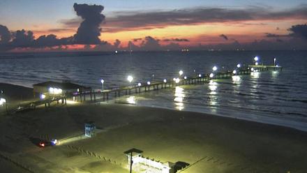 The Dunes - Port Aransas Live Beach Cam - Oct 7, 2025, 6:52am CDT