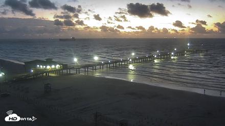The Dunes - Port Aransas Live Beach Cam - Oct 13, 2026, 7:02am CDT