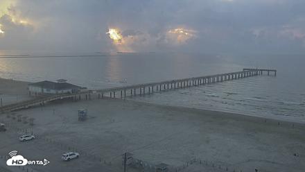 The Dunes - Port Aransas Live Beach Cam - Aug 29, 2026, 7:40am CDT