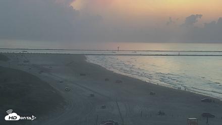 The Dunes - Port Aransas Live Beach Cam - Aug 29, 2026, 7:04am CDT