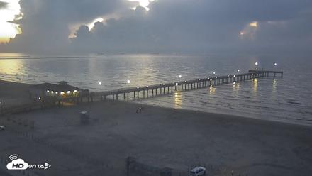 The Dunes - Port Aransas Live Beach Cam - Aug 29, 2026, 6:51am CDT