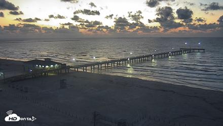 The Dunes - Port Aransas Live Beach Cam - Sep 23, 2026, 6:58am CDT