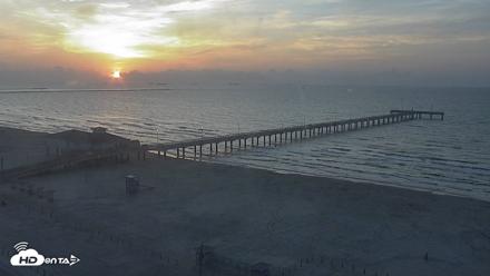 The Dunes - Port Aransas Live Beach Cam - Aug 24, 2026, 7:09am CDT