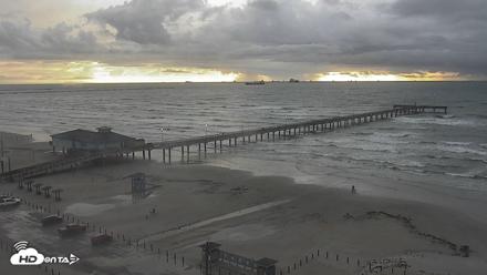 The Dunes - Port Aransas Live Beach Cam - Oct 2, 2026, 7:58am CDT