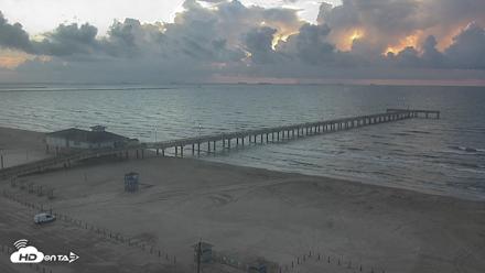 The Dunes - Port Aransas Live Beach Cam - Sep 9, 2026, 7:22am CDT