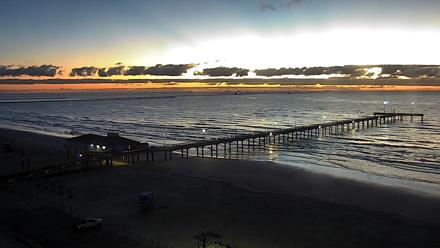 The Dunes - Port Aransas Live Beach Cam - Nov 6, 2025, 6:22am CST